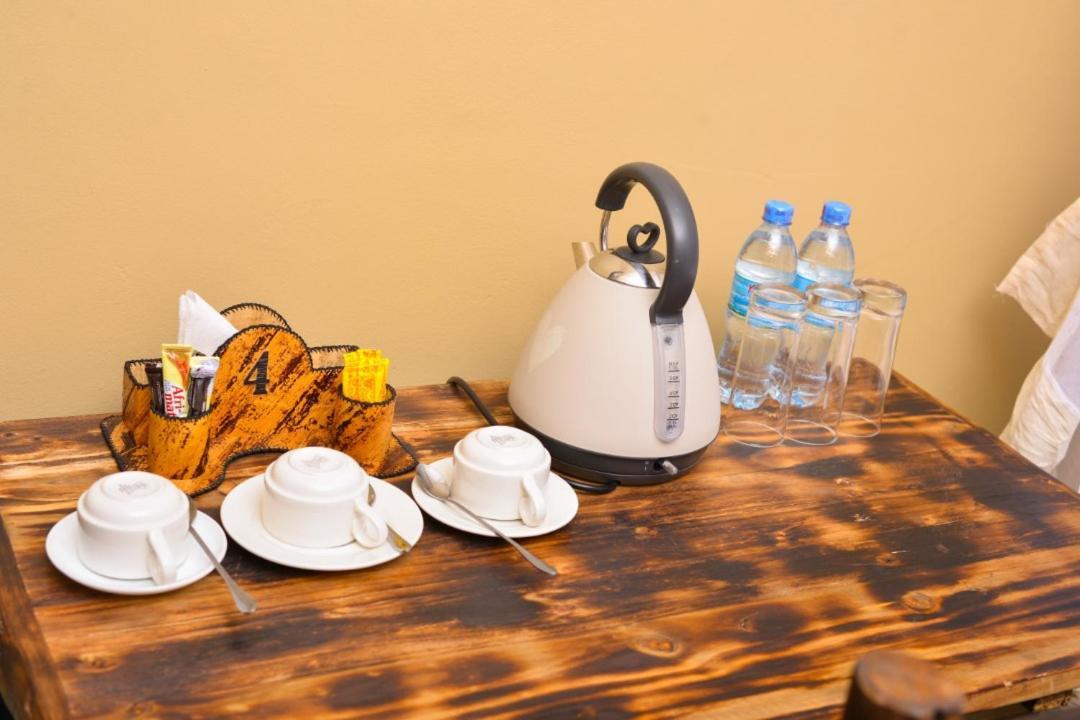 Burka Coffee Lounge Hotel Arusha Kültér fotó