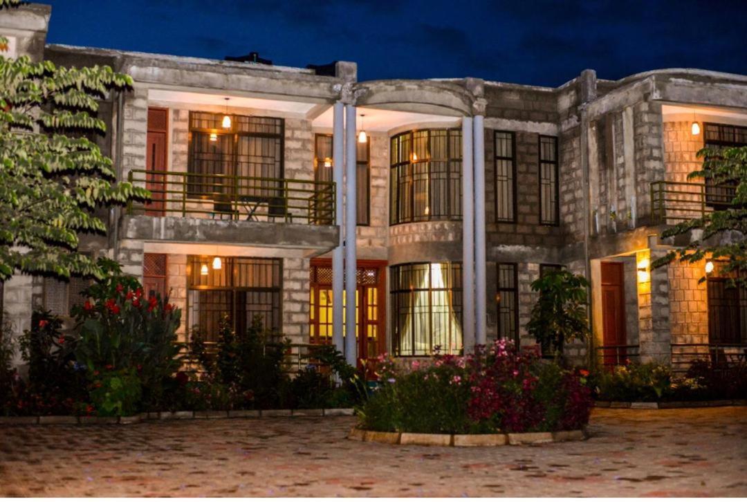 Burka Coffee Lounge Hotel Arusha Kültér fotó