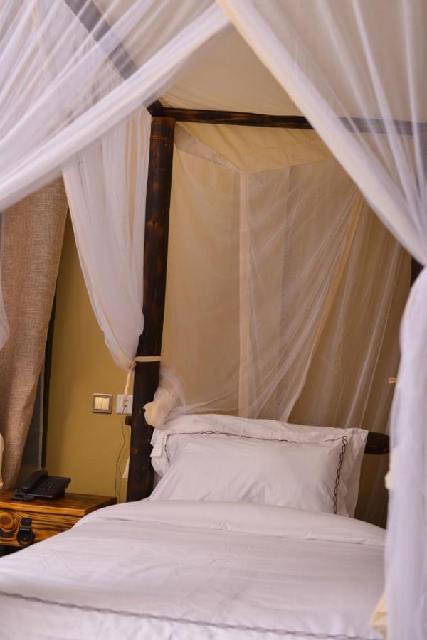 Burka Coffee Lounge Hotel Arusha Kültér fotó